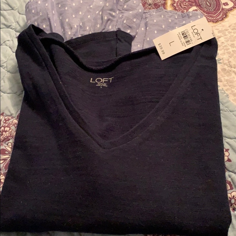 Loft outlet ruffle bottom shirt sleeve shirt!!